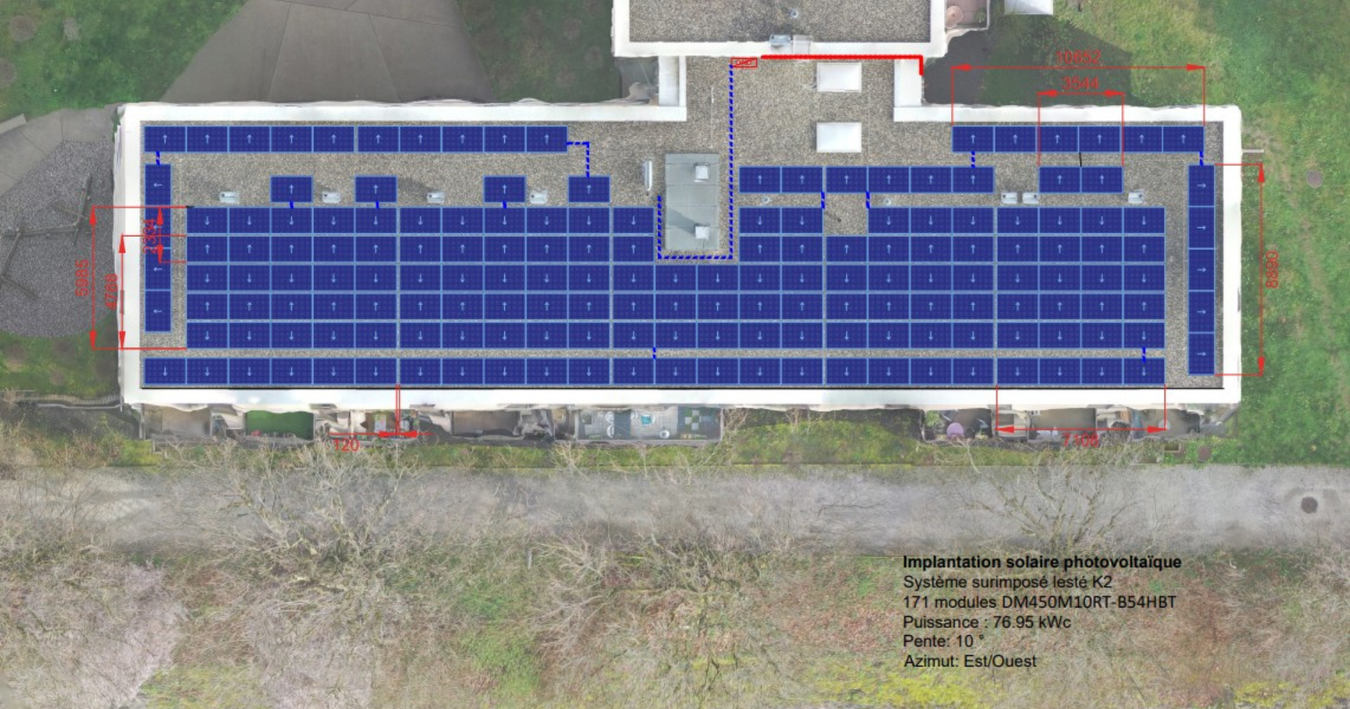 Schéma d’implantation de la toiture avec l’implantation détaillée des 171 panneaux photovoltaïques, accompagnée des mesures, tracés techniques et informations de puissance et d’orientation.