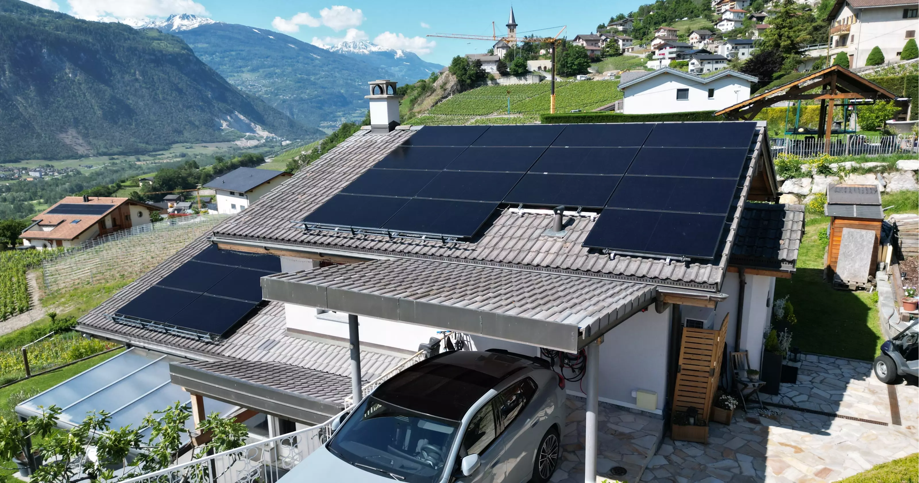 Installation photovoltaïque sur villa réalisée par tera solar