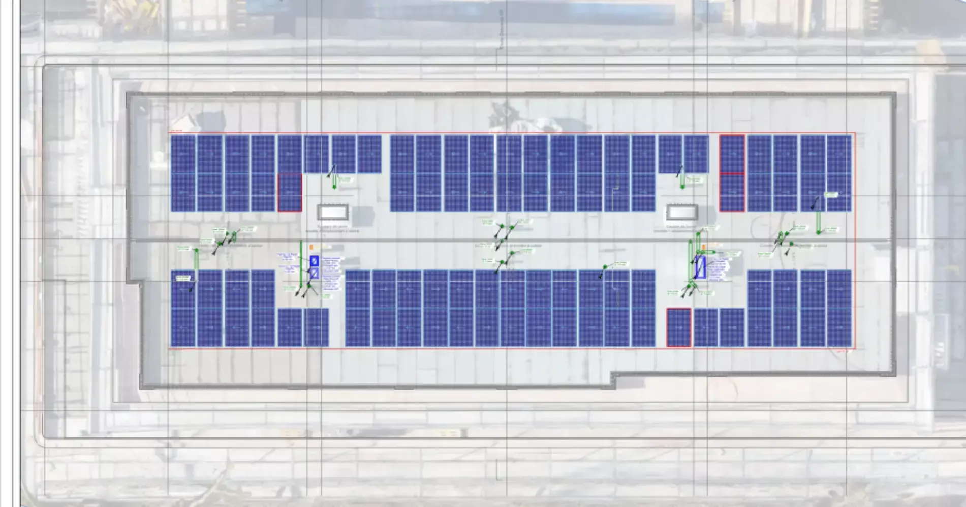 Schéma d’implantation de la toiture avec l’implantation détaillée des 90 panneaux photovoltaïques, accompagnée des mesures, tracés techniques et informations de puissance et d’orientation.