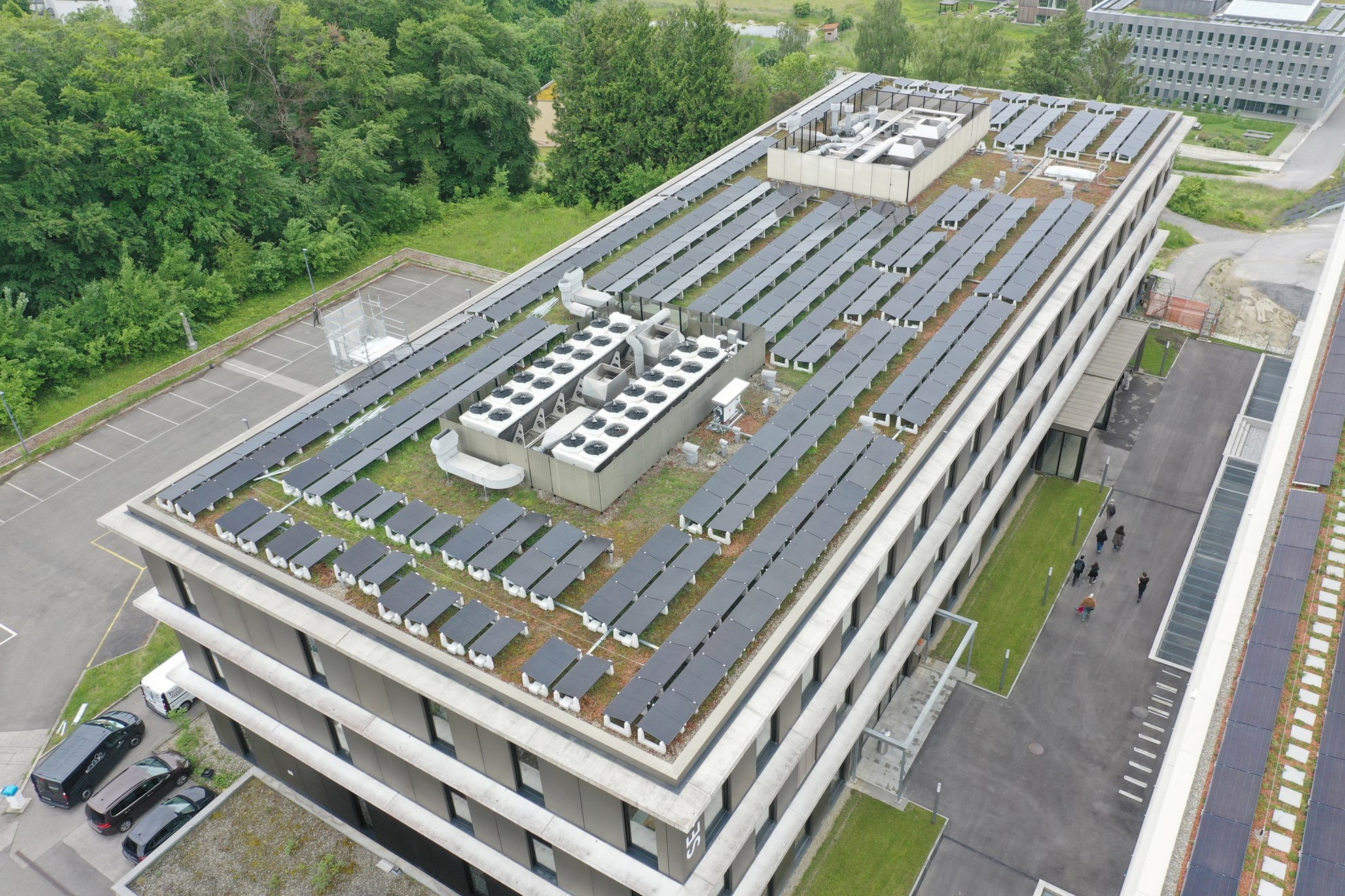 L’énergie solaire entre dans les bureaux&amp;nbsp;de deux immeubles administratifs à Epalinges
